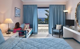Veggera Hotel Santorini